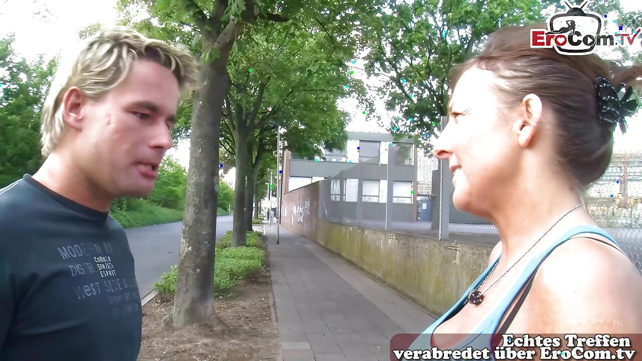 German mature housewife persuaded to have sex on the street