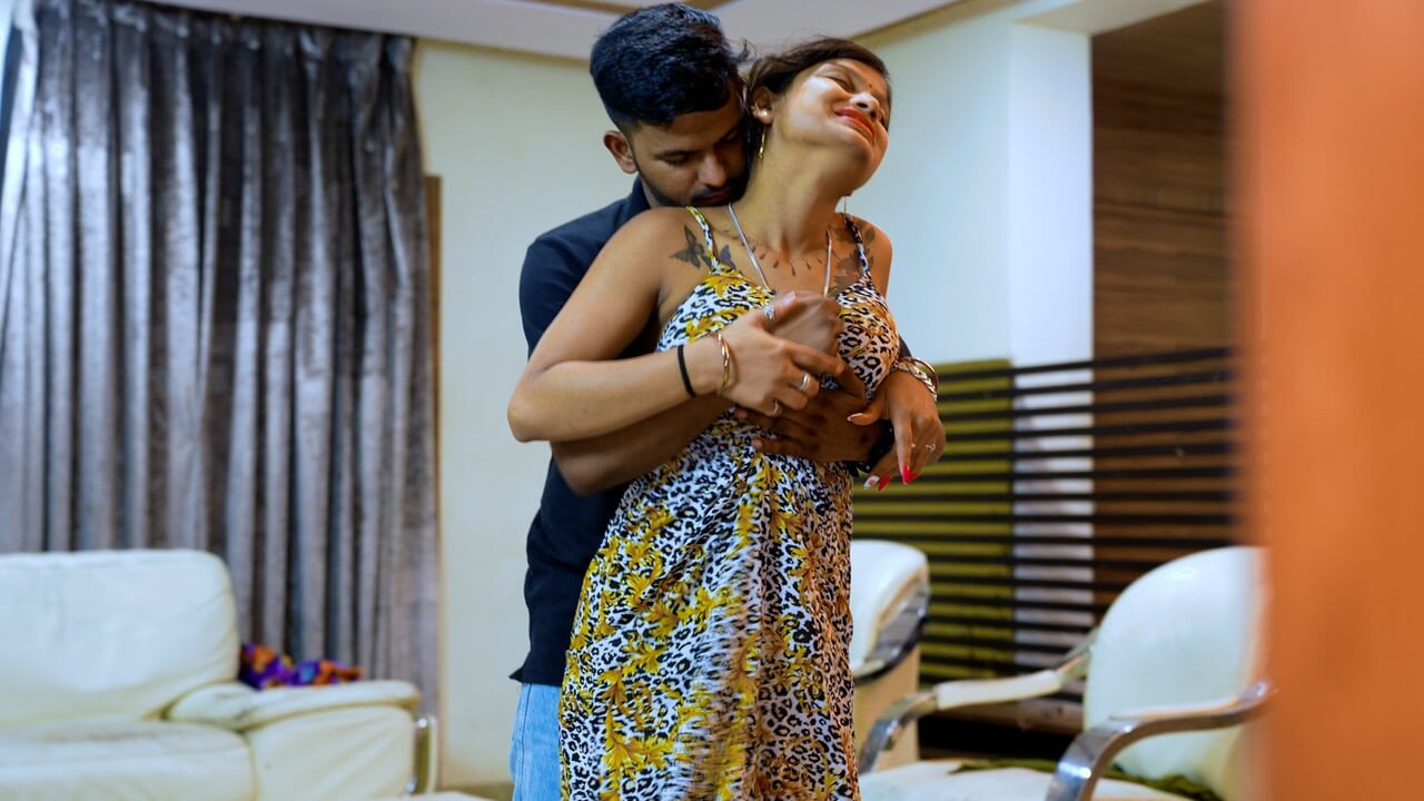 INDIAN PORN STAR SUHANA KHAN HAS DESI STYLE SEX WITH HER HUSBAND