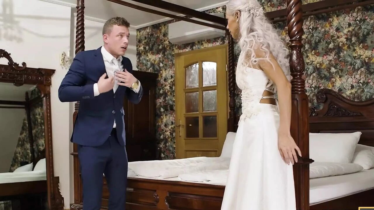 BRIDE4K. Threesome Detour
